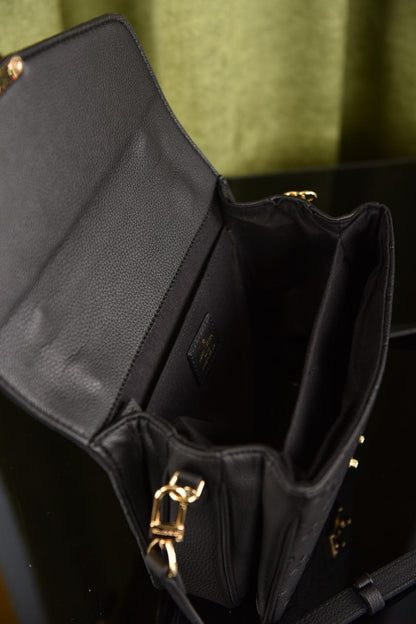 Metis Pochette Black Bag