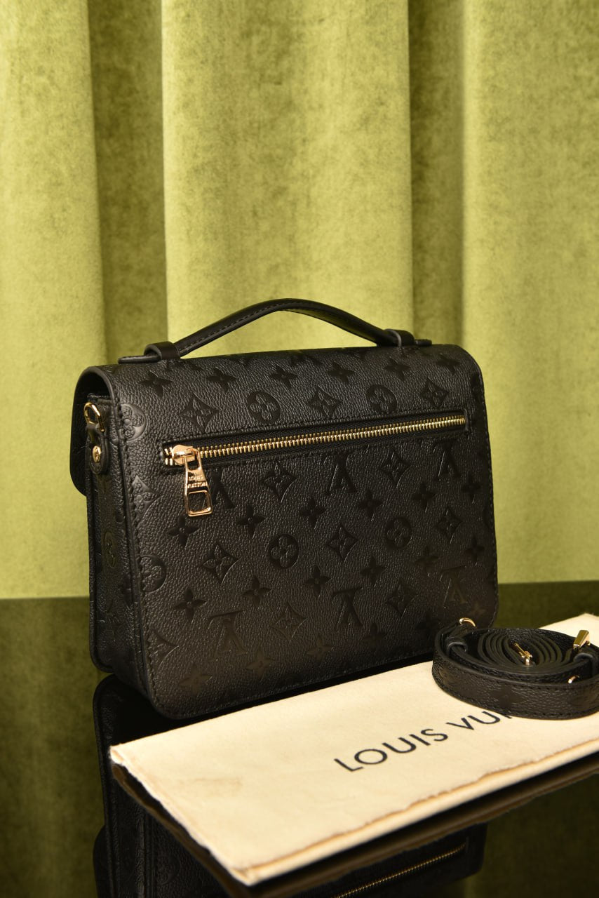 LVS - Metis Pochette Black