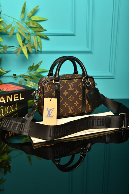 LVS - Nano Porte Documents Voyage