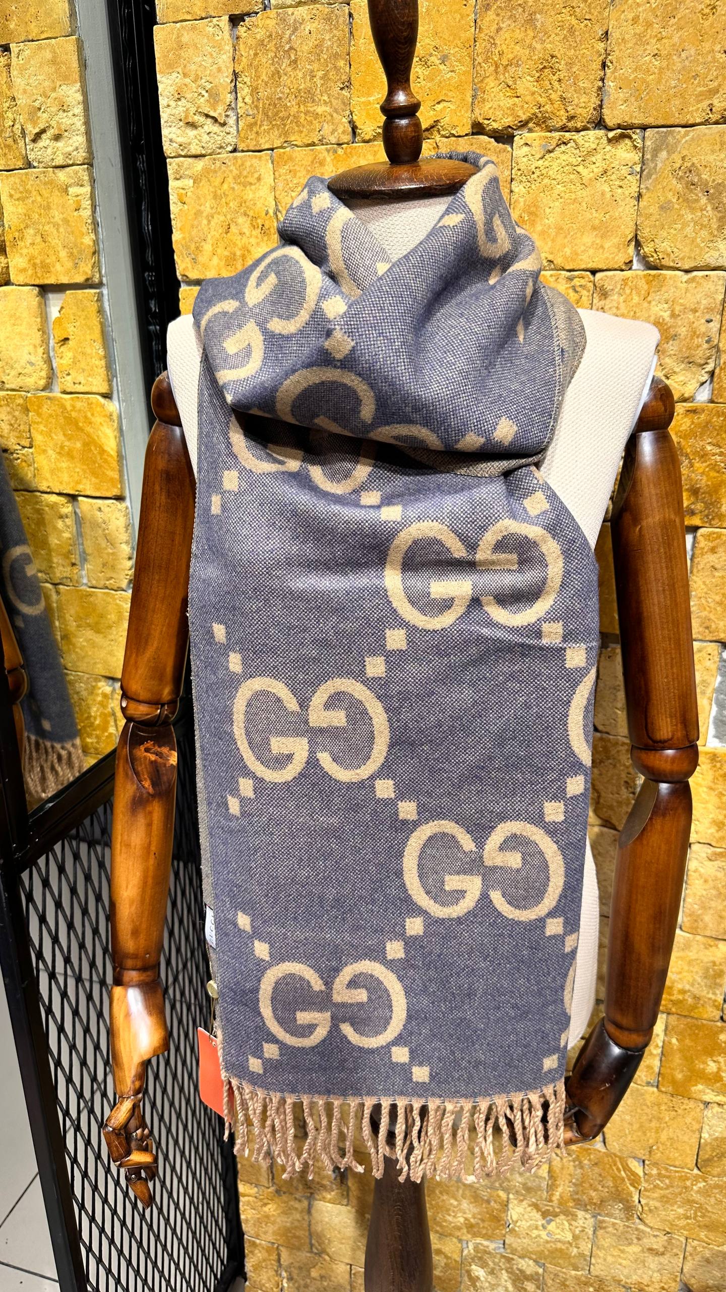 GG - Cashmere Shawl