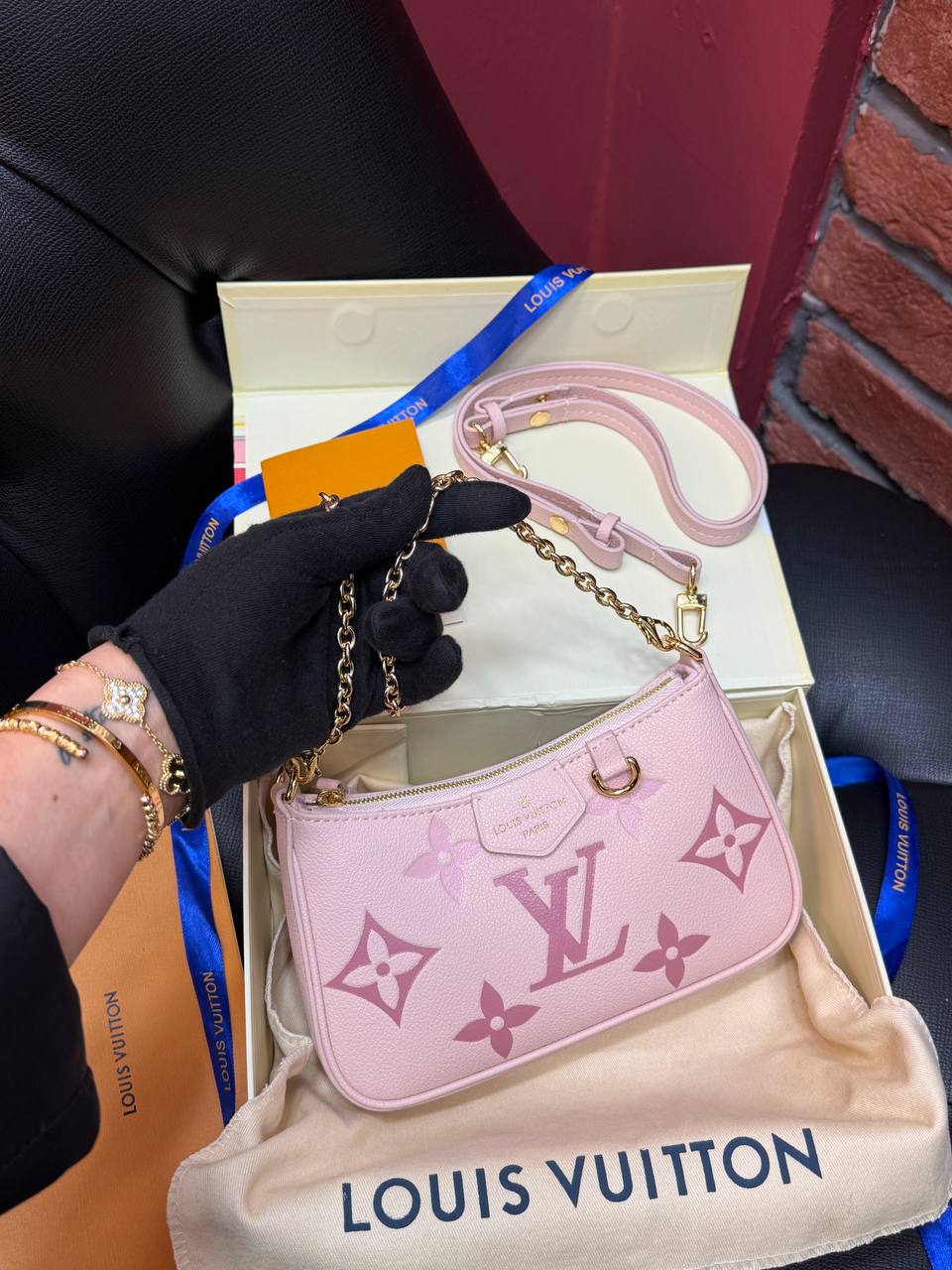 Easy Pouch On Strap - (Video)